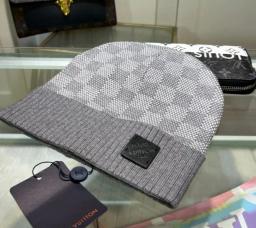 Single hat 10 (full name letter black leather label)