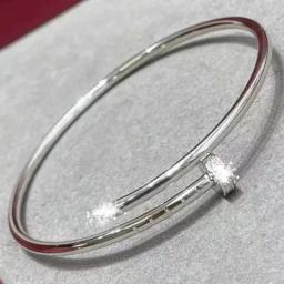 (Fine Edition) White gold with diamonds