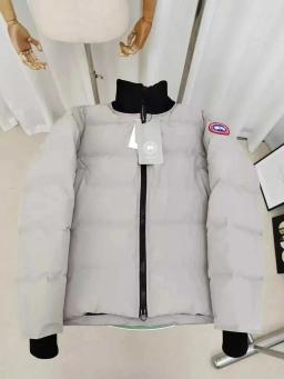 Canada goose无帽米白<70%白绒（羽绒服）