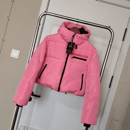 短款羽绒服字母小标粉