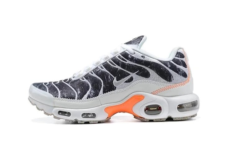 Nike Air Max Plus TN Sneakers [40+ Styles] - Thumbnail 9