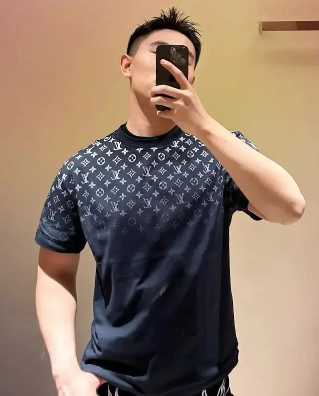Louis Vuitton Tee - Thumbnail 5