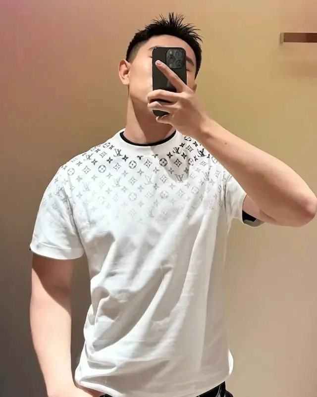 Louis Vuitton Tee - Thumbnail 6