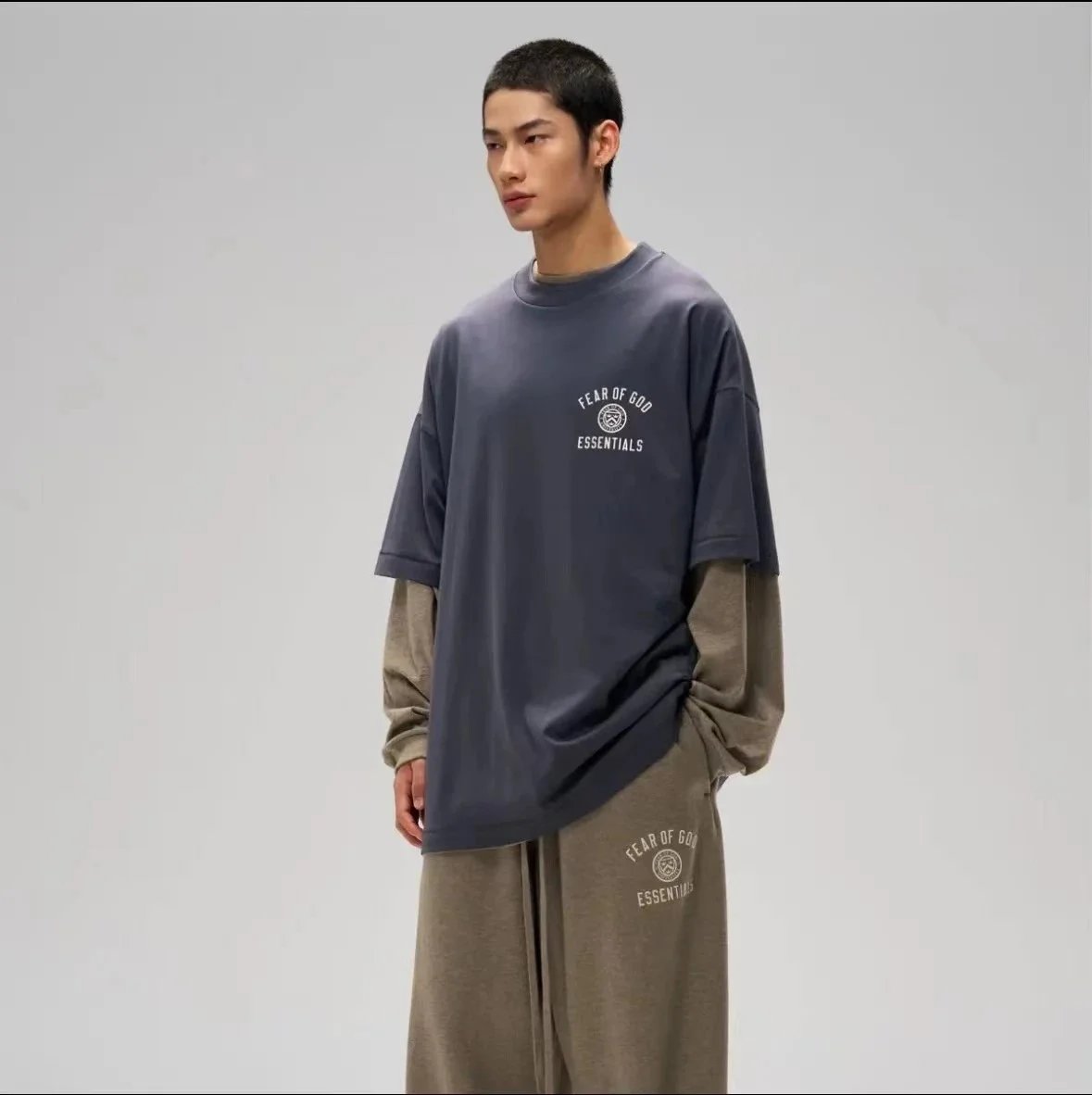 Essentials tee - Thumbnail 11