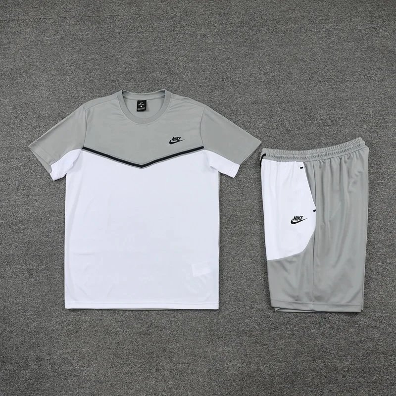 Nike Jersey suit - Thumbnail 11