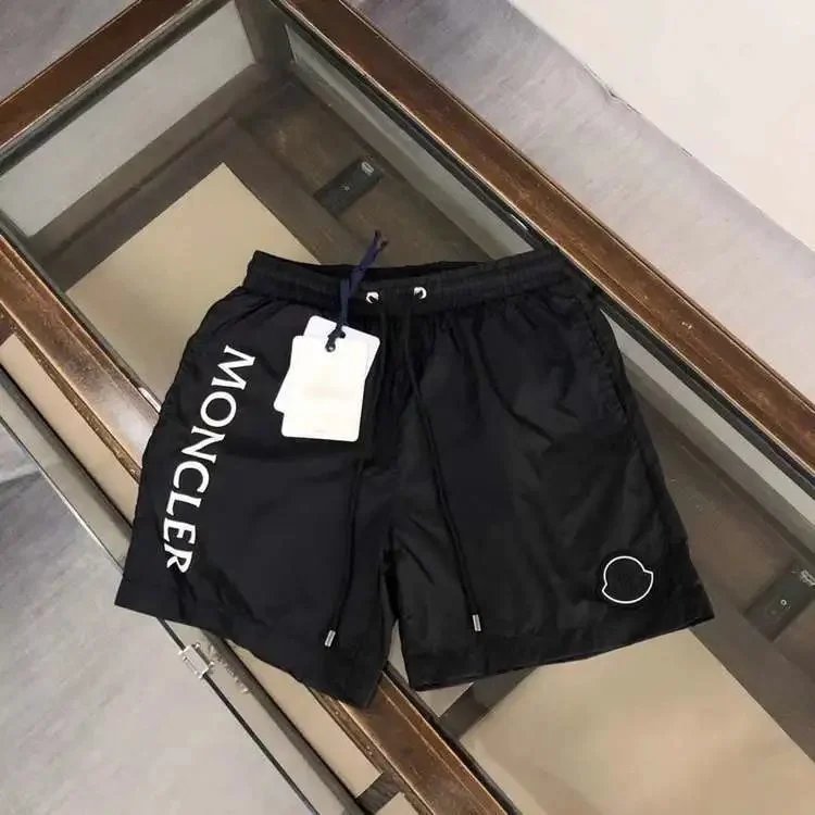 Moncler shorts - Thumbnail 3