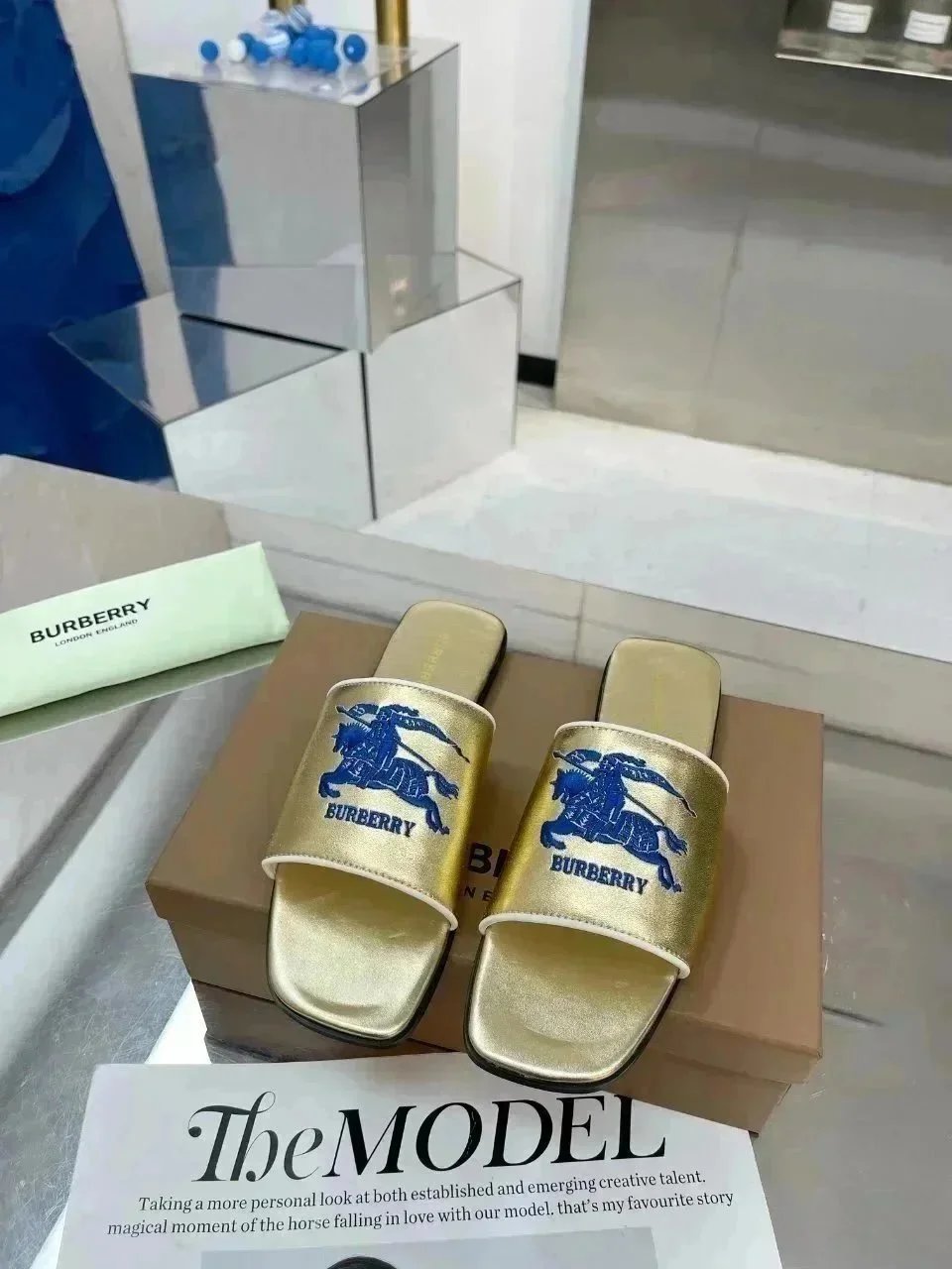 Burberry slippers Chanel Gucci slippers - Thumbnail 6