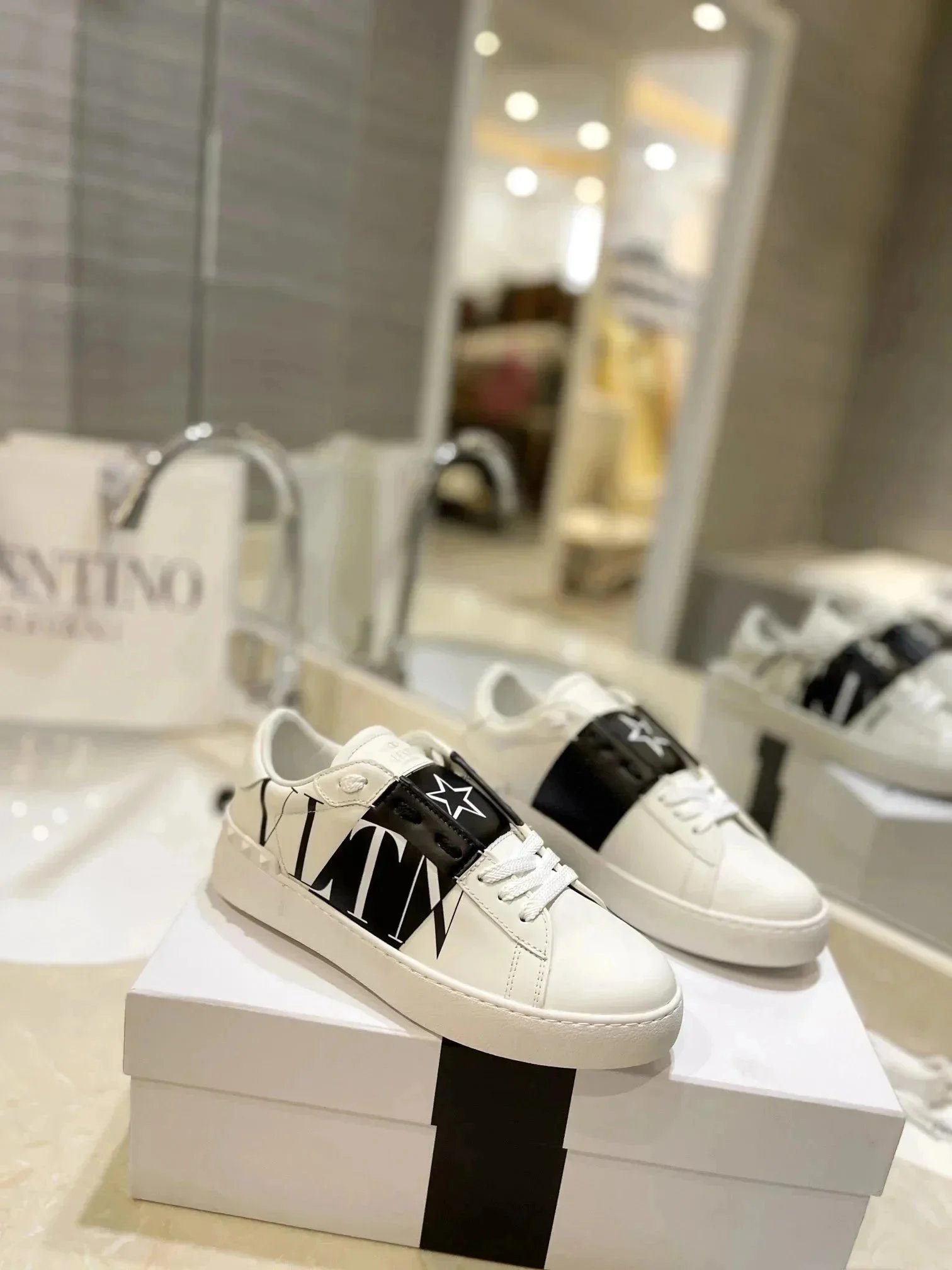 Valentino Shoes - Thumbnail 5
