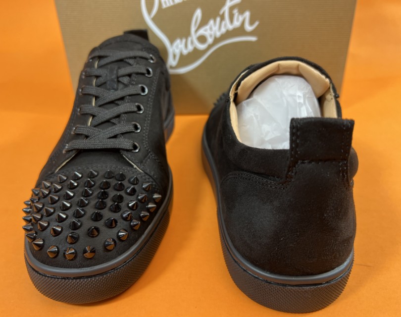 Louboutin shoes - Thumbnail 4