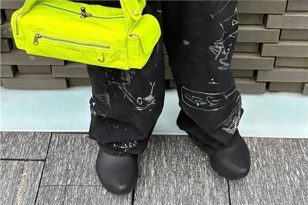 Balenciaga Pants - Thumbnail 3
