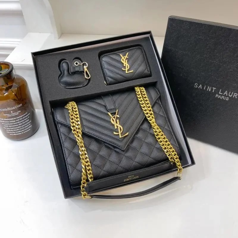 LV/Chanel/Gucci Bag - Thumbnail 3