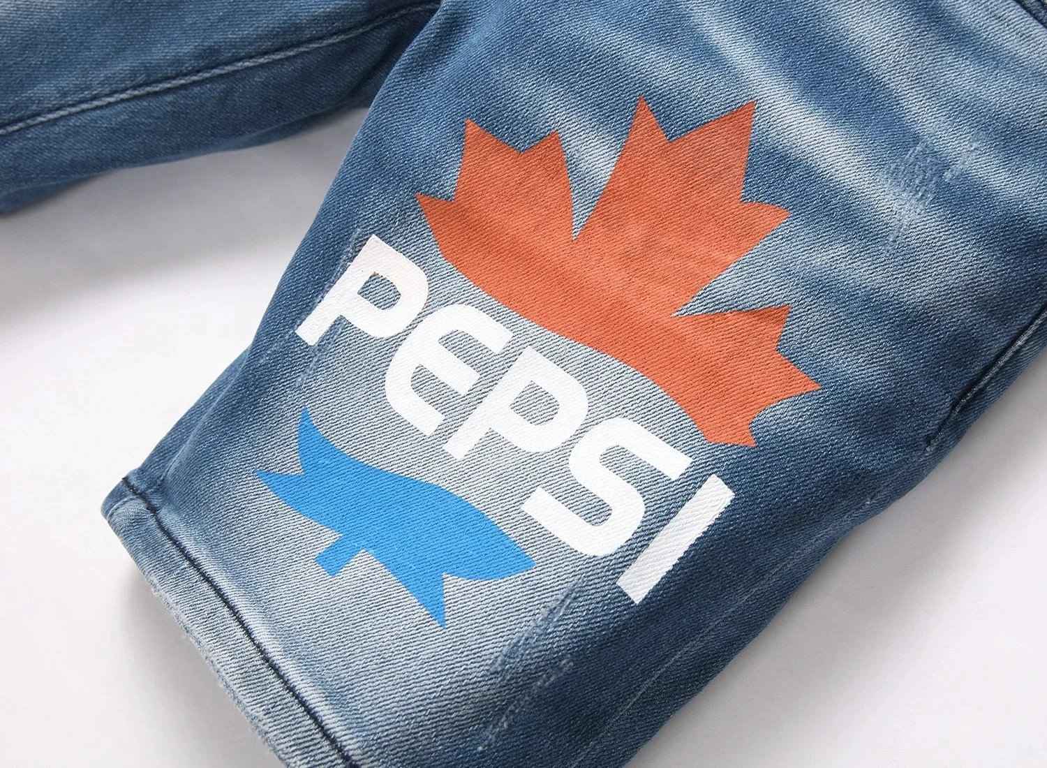 Dsquared2  shorts (40) - Thumbnail 12