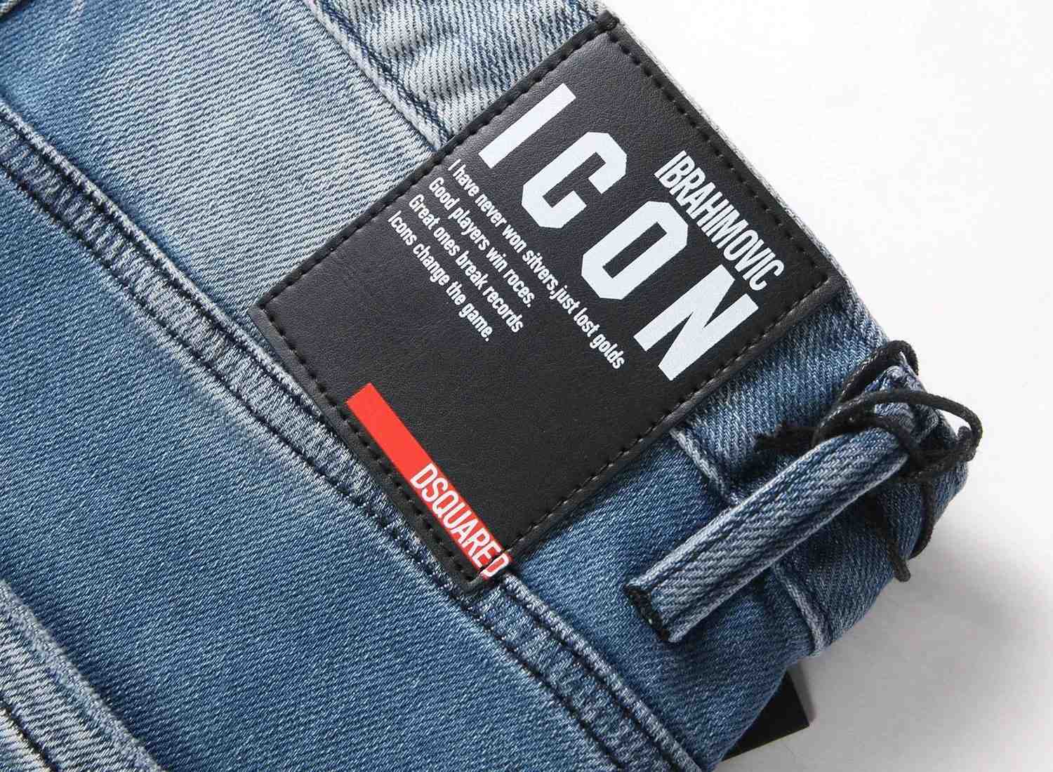 Dsquared2  shorts (40) - Thumbnail 15