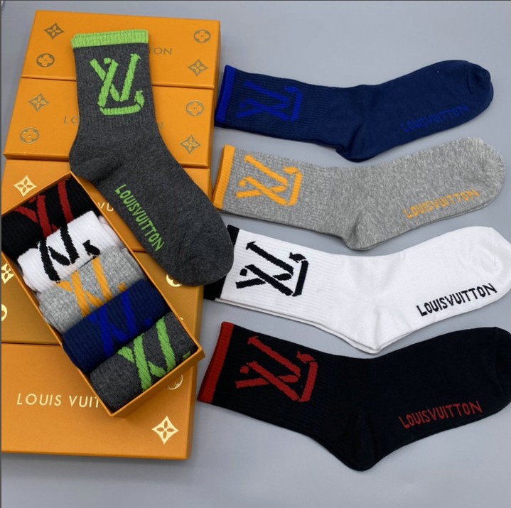 LOUIS VUITTON Socks