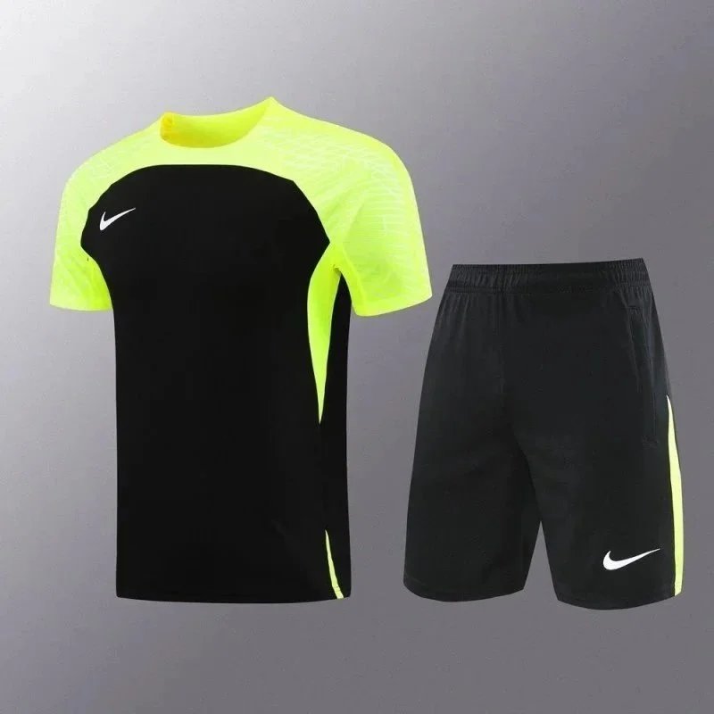 Nike Short Sleeve Set - Thumbnail 3