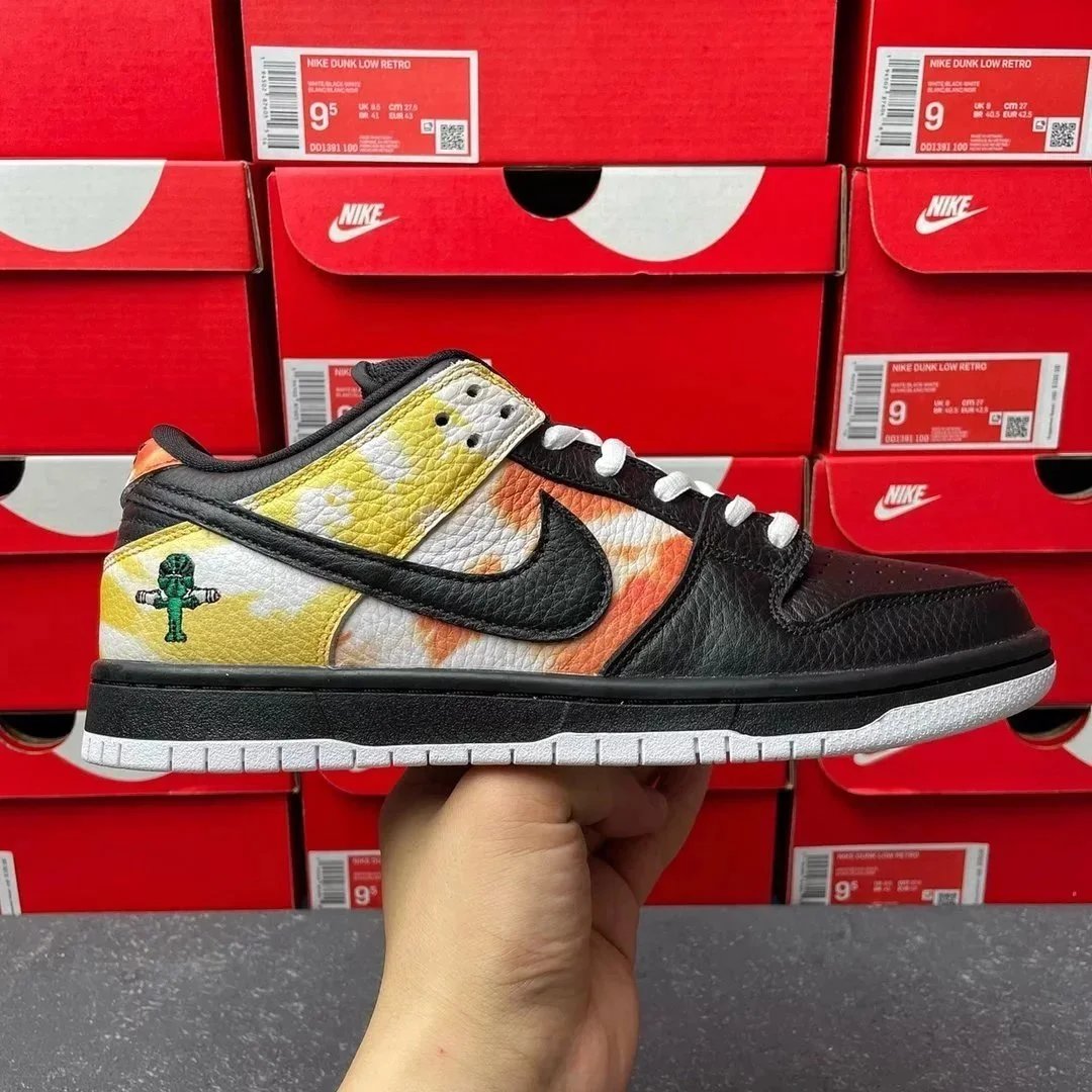 Nike SB Dunk Low Lobster (40 CP) - Thumbnail 5
