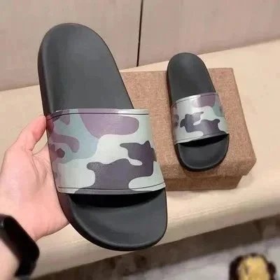 Burberry Slides - Thumbnail 6