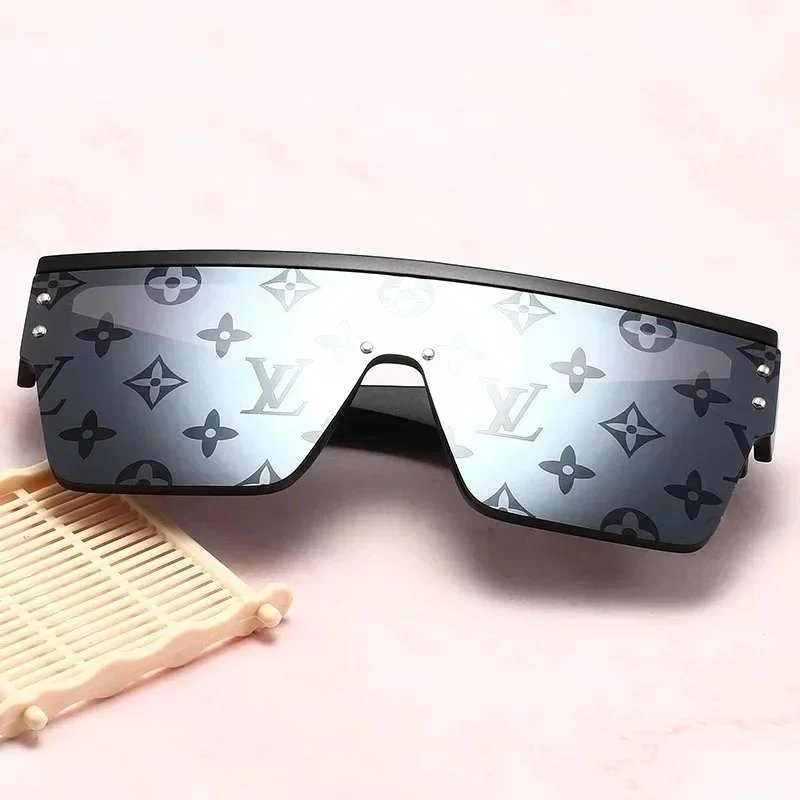 LV Glasses - Thumbnail 3