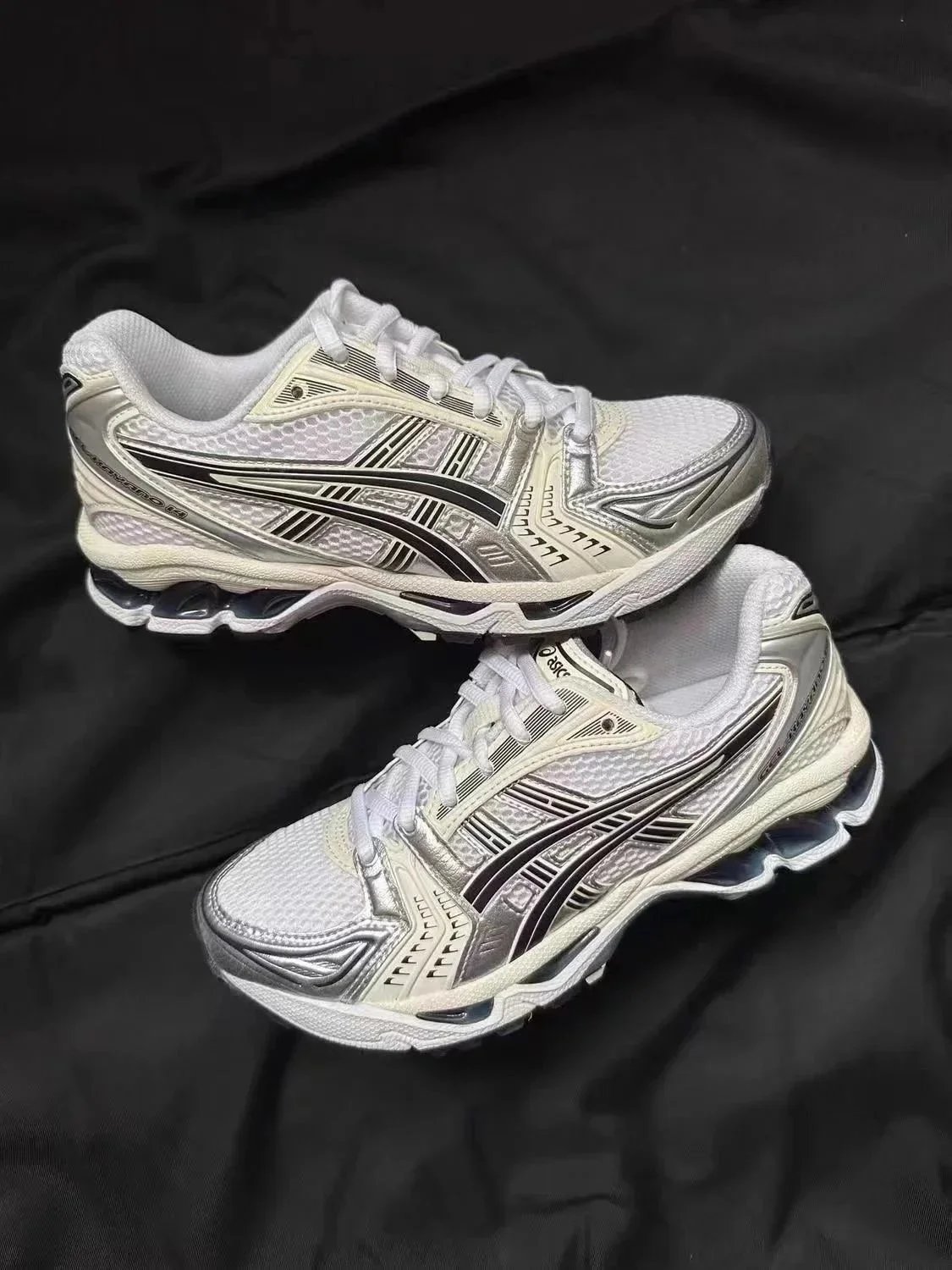 ASICS Gel-Kayano 14 - Thumbnail 8