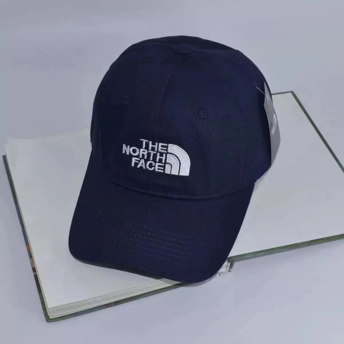 the north face cap (13 CP) - Thumbnail 3