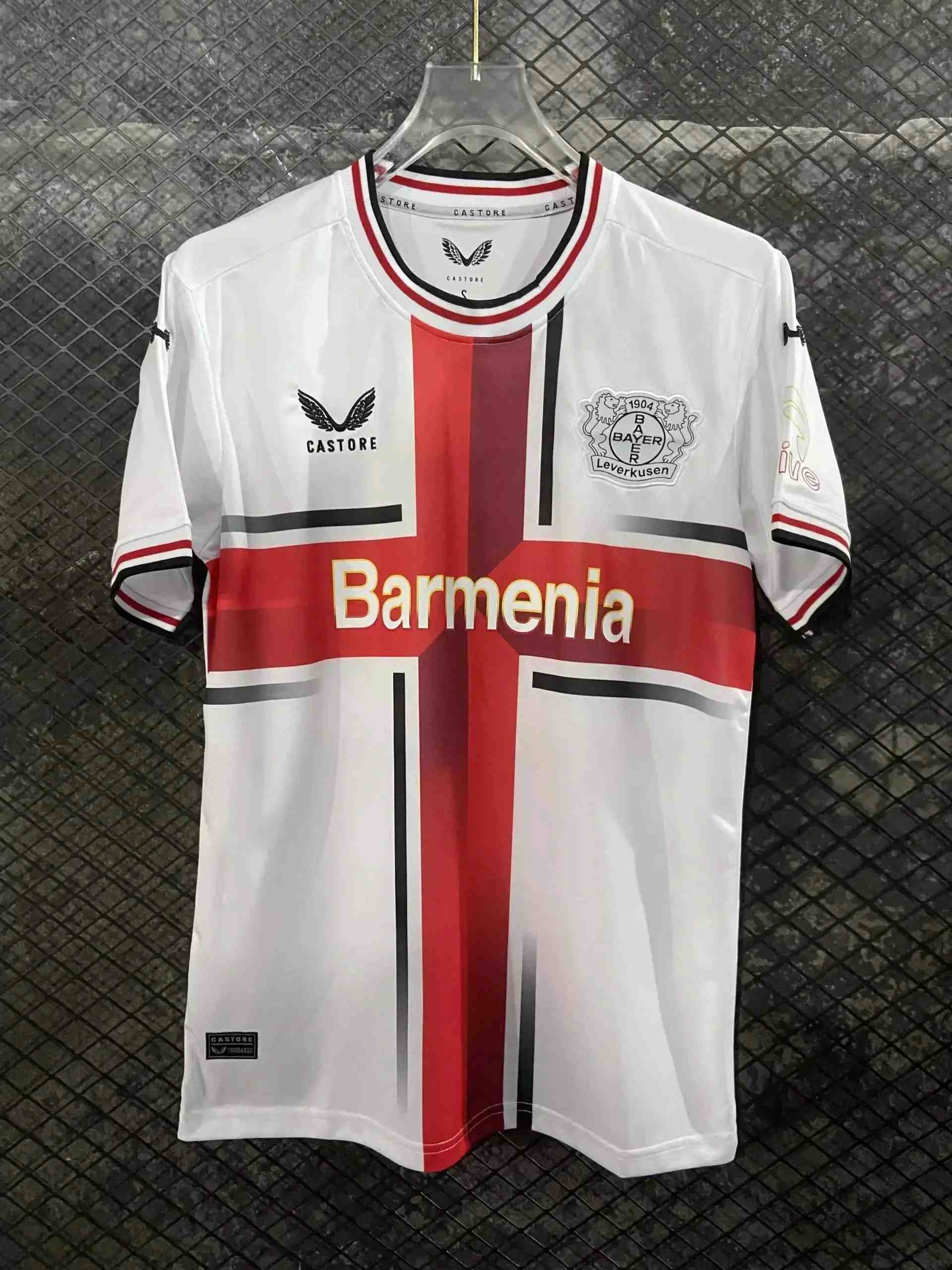 PUMA Manchester Short sleeve ( 40 + styles) - Thumbnail 4