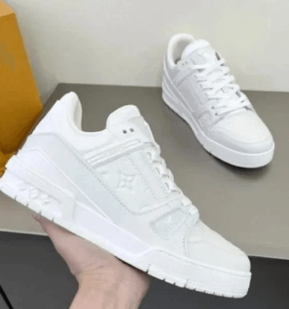 LOUIS VUITTON Shoes - Thumbnail 12