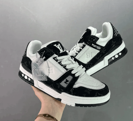 LOUIS VUITTON Shoes - Thumbnail 9