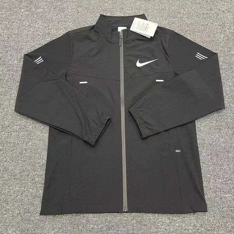 Nike Sportswear - Thumbnail 2