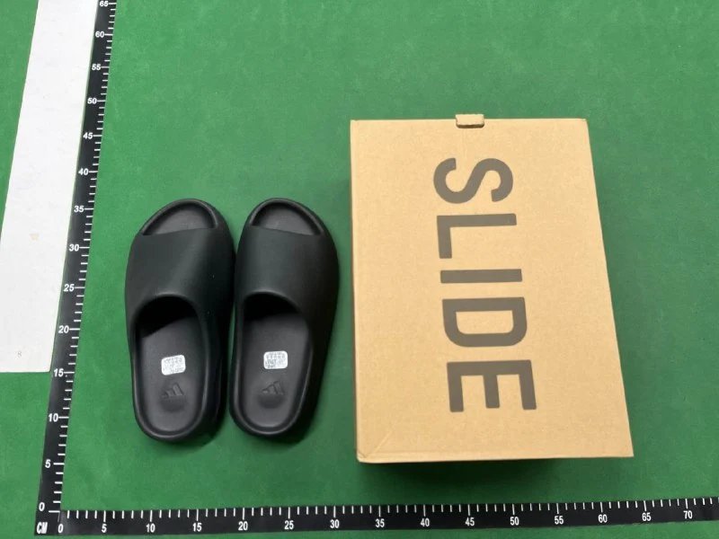Nike Burberry Gucci Jordan various summer slippers ( 33 + styles) - Thumbnail 4