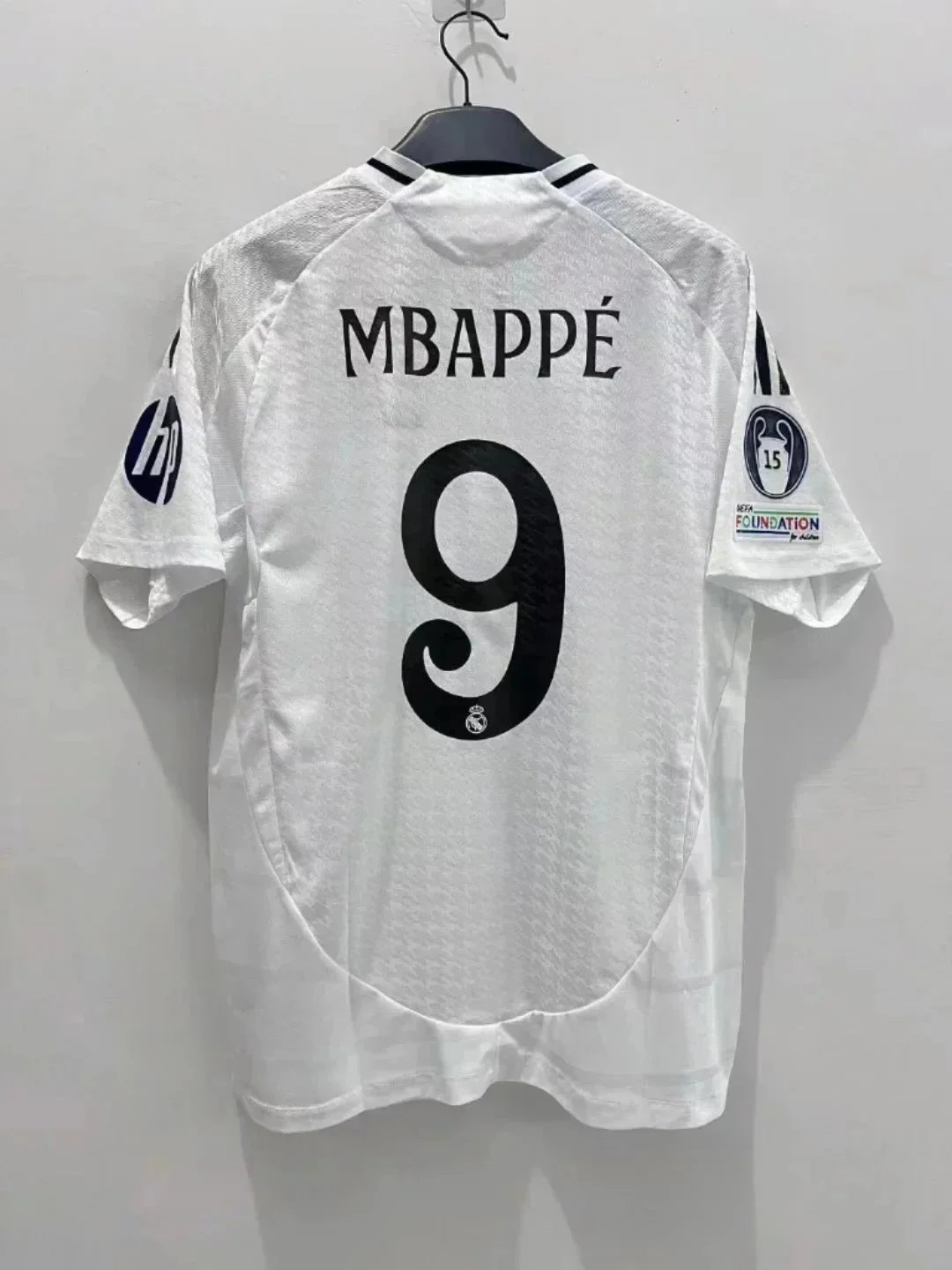 EMIRATES Football suit Real Madrid - Thumbnail 2