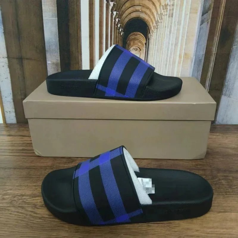 Burberry Slides - Thumbnail 8