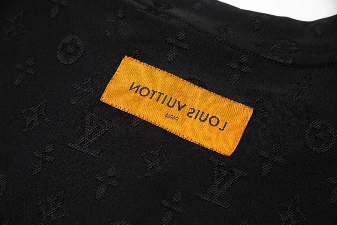 Louis Vuitton T-shirt （30+style） - Thumbnail 11