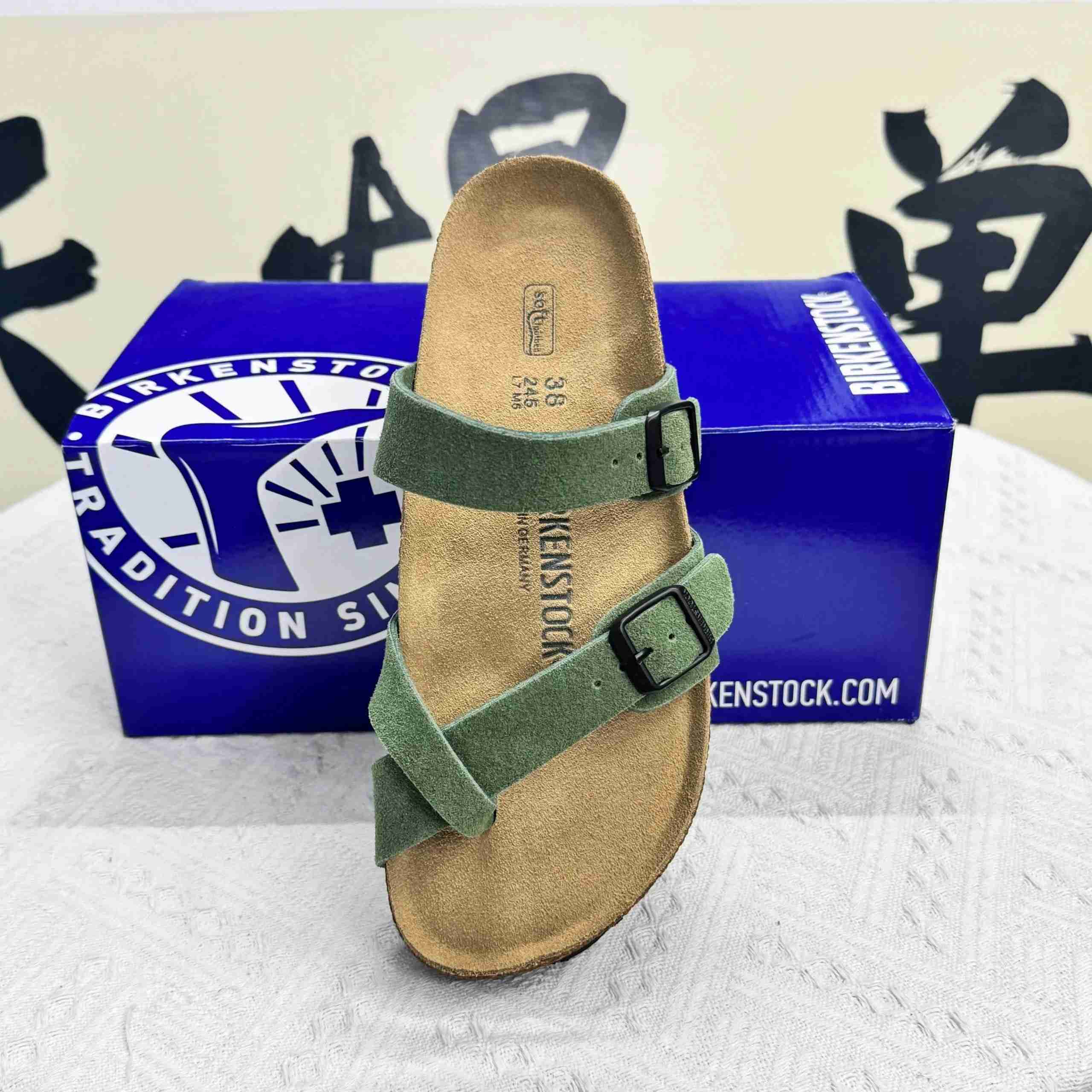 Birkenstock slippers - Thumbnail 14