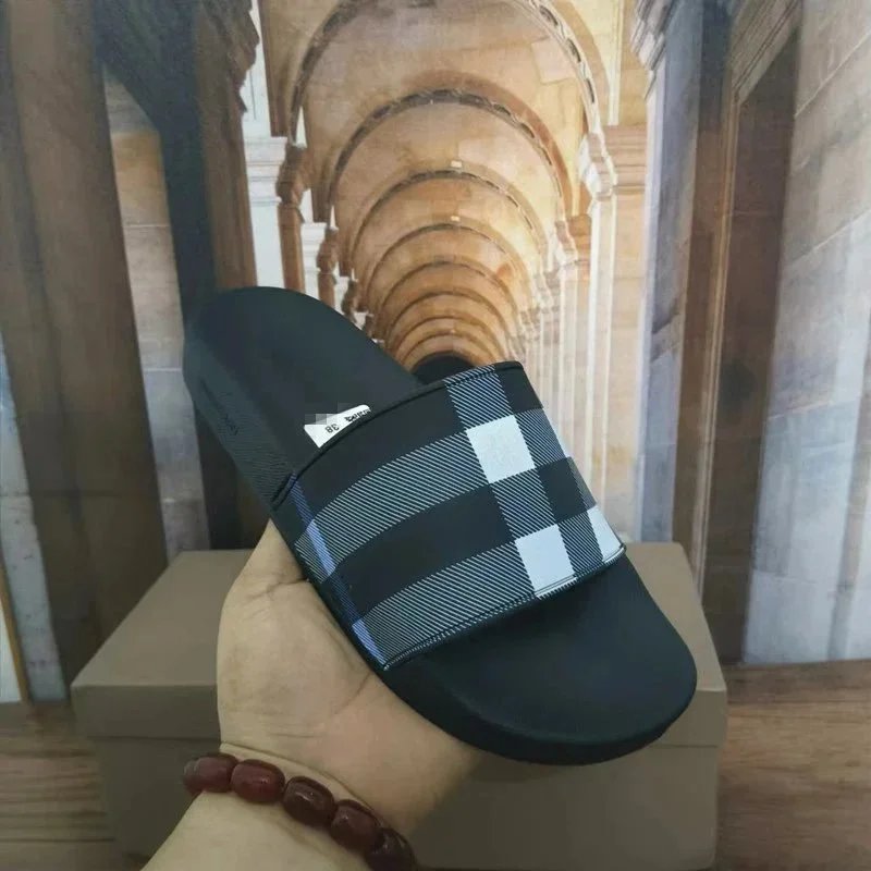 Burberry Slides - Thumbnail 7
