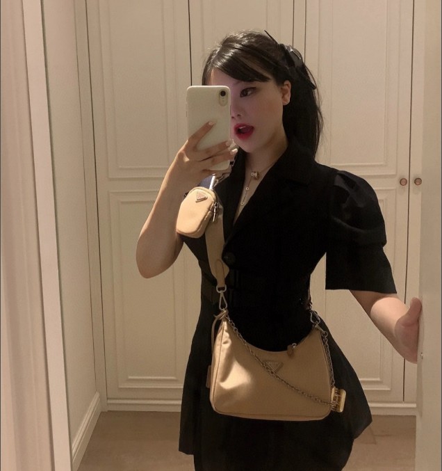 Prada Bags - Thumbnail 14