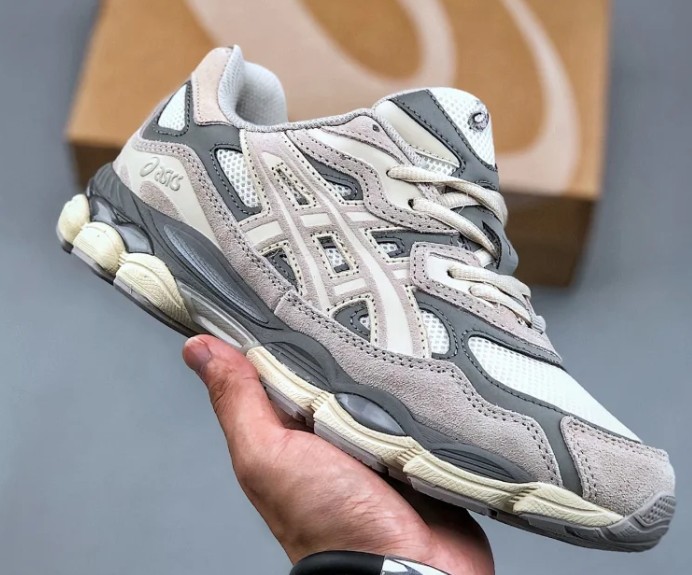 Asics Gel NYC Sneakers - Thumbnail 3