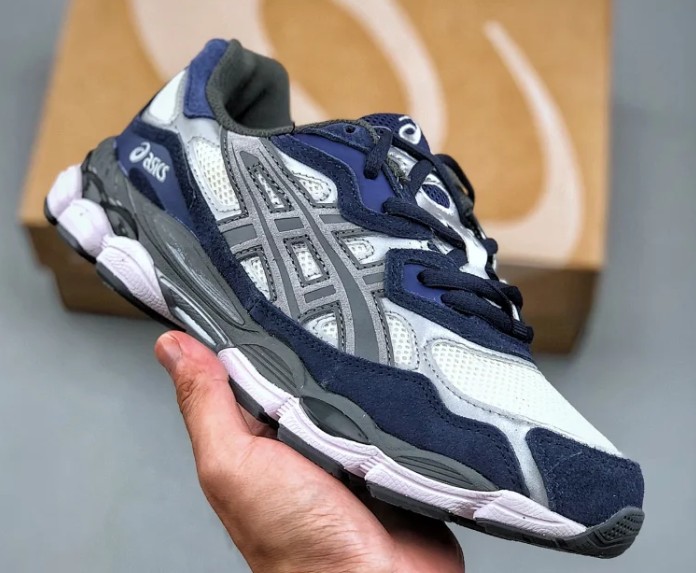 Asics Gel NYC Sneakers - Thumbnail 4