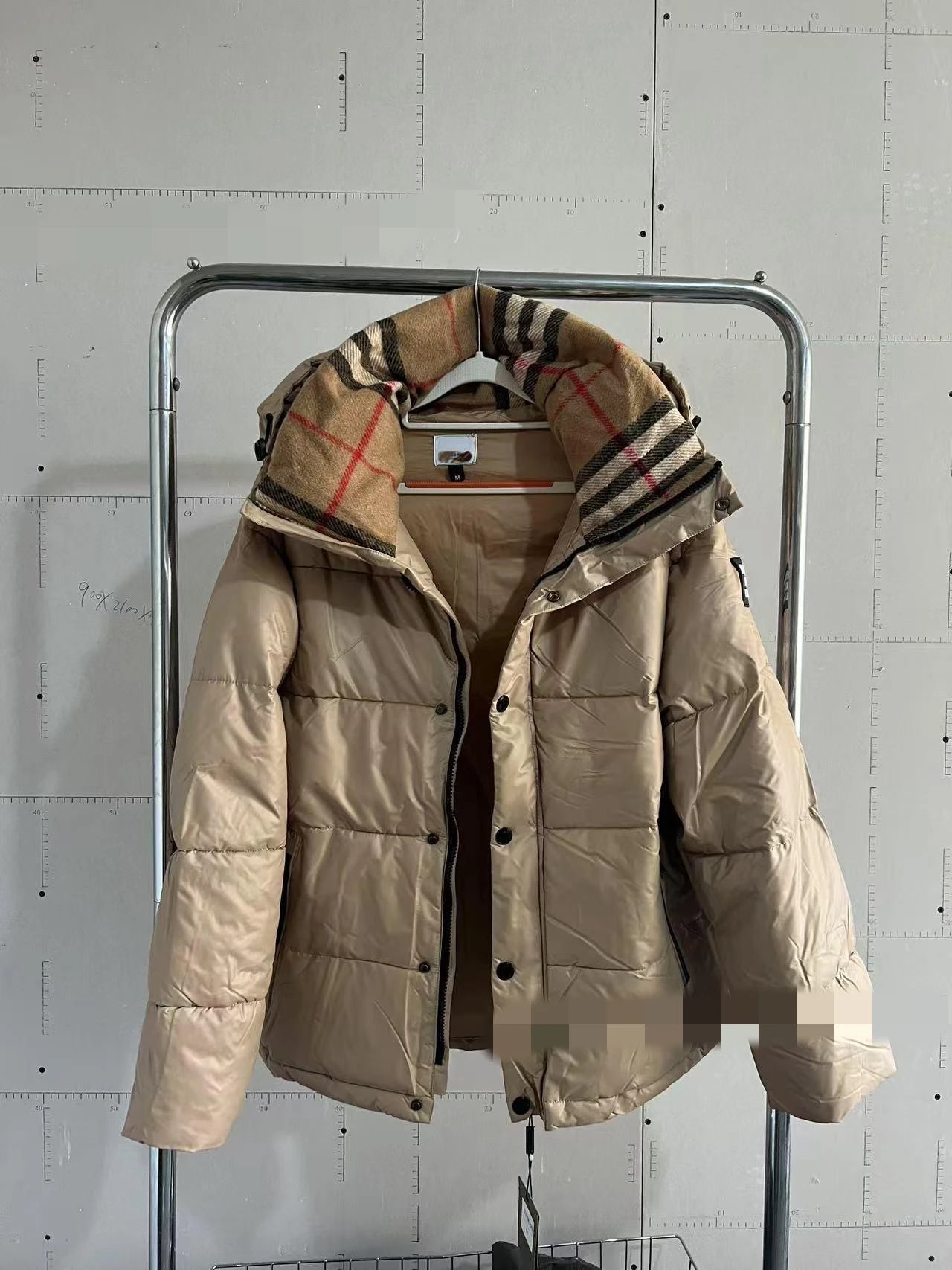Burberry Puffer Jacket - Thumbnail 3