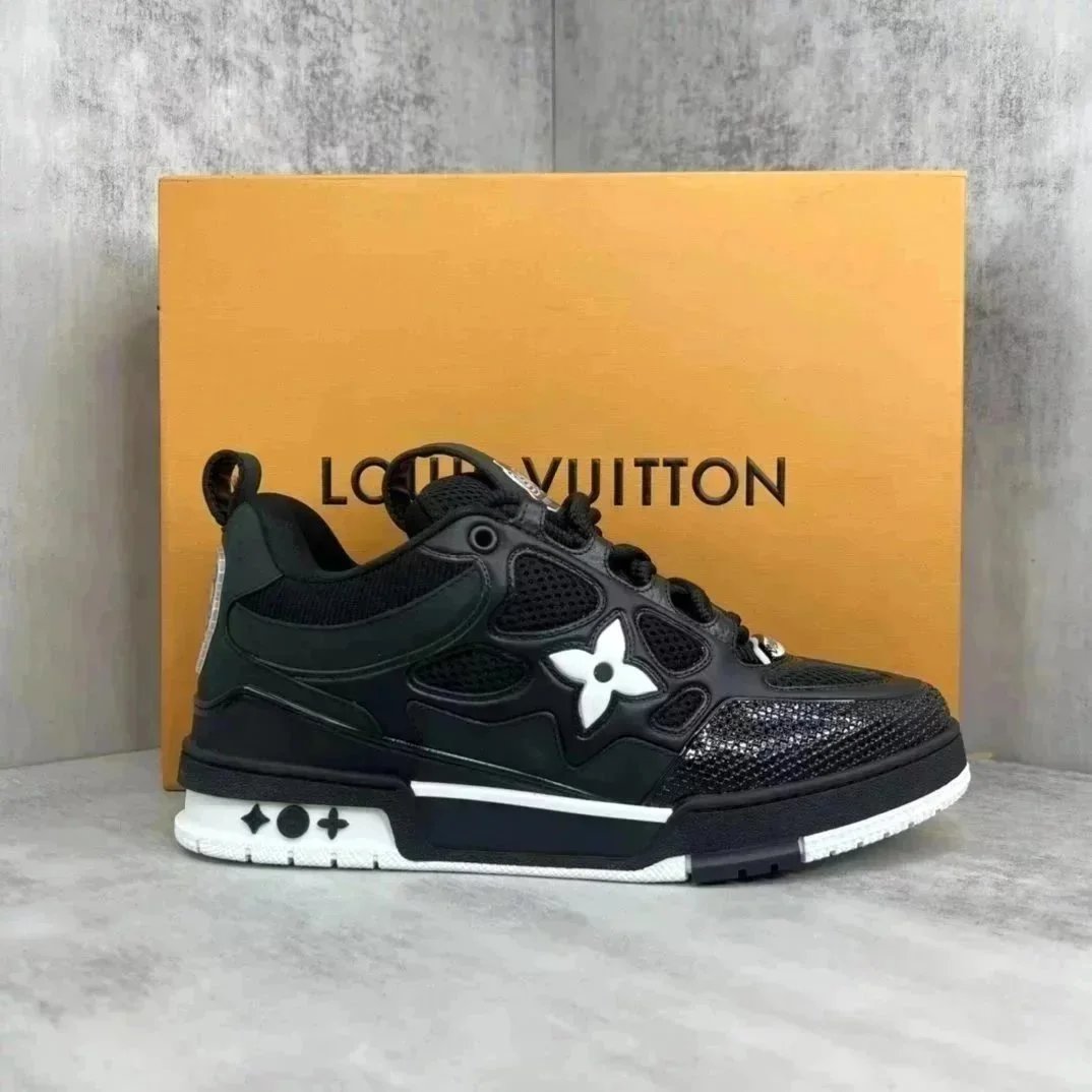 Louis Vuitton Trainer Sneakers [40+ styles] - Thumbnail 3