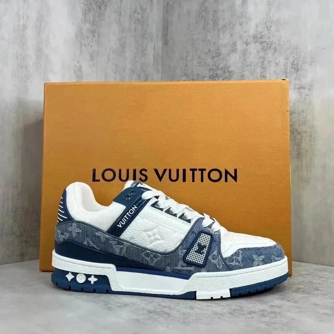 Louis Vuitton Trainer Sneakers [40+ styles] - Thumbnail 7