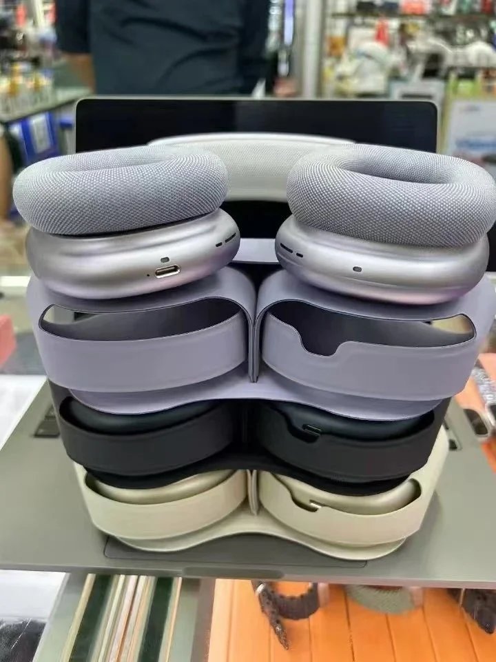 Apple AirPods Max Headphones USB-C - Thumbnail 2