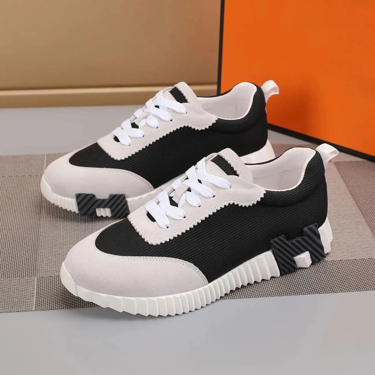 Gucci B22 / Ace / Rhyton / Maya Sneakers [Gucci / Hermes Bouncing shoes] - Thumbnail 7