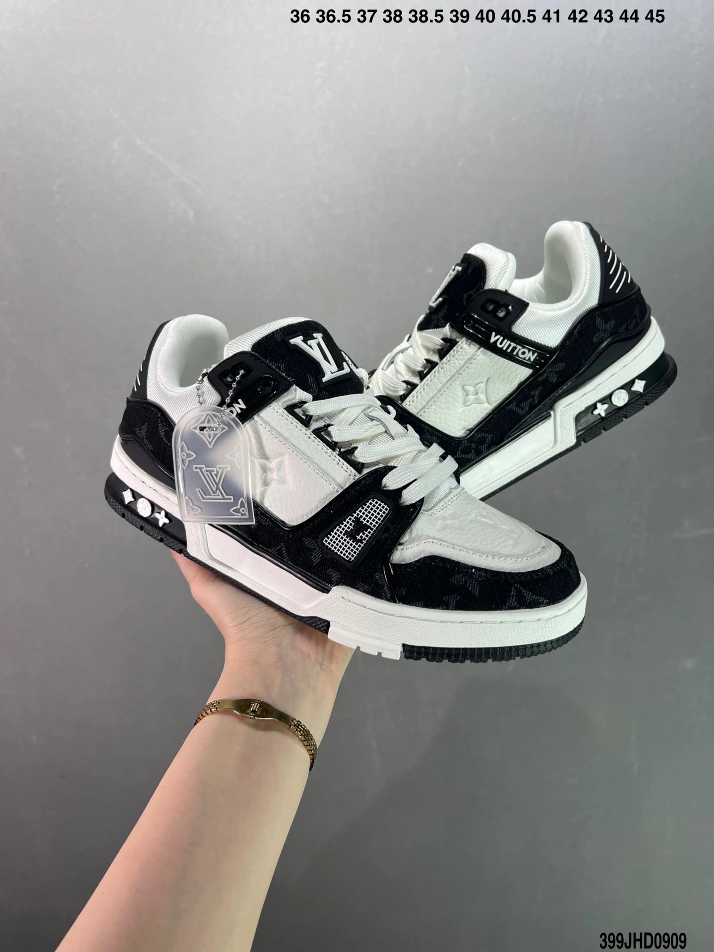 Louis Vuitton Trainer Sneakers - Thumbnail 3