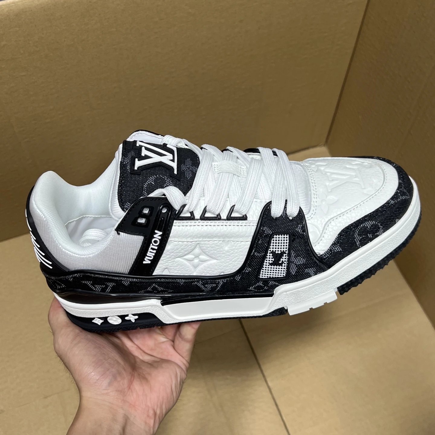 Louis Vuitton Trainer Sneakers