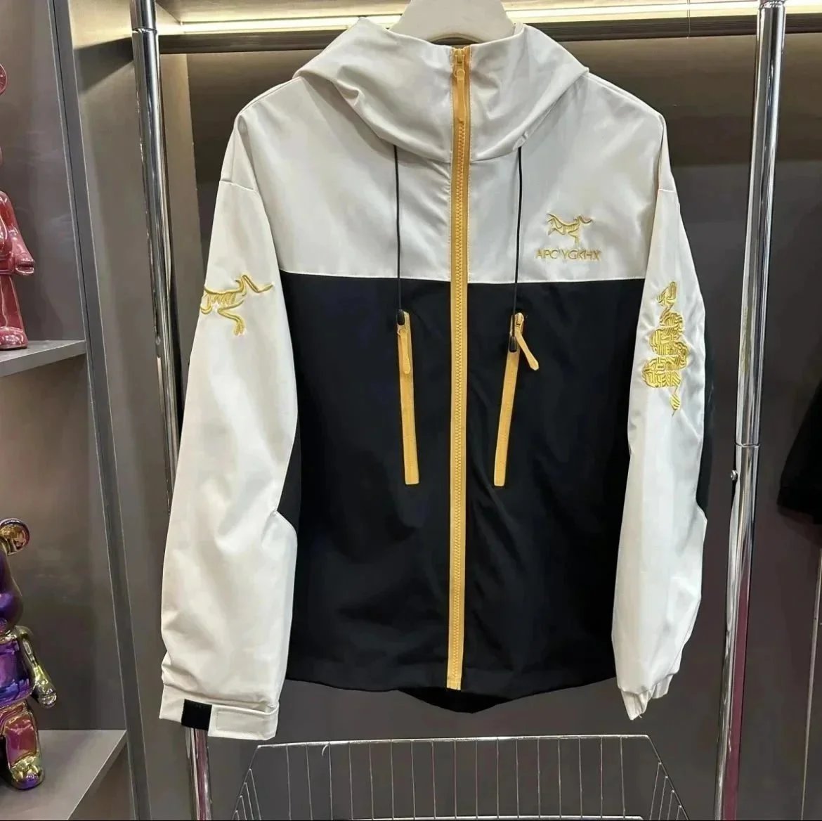 Arc'teryx Beta LT Jacket - Thumbnail 12