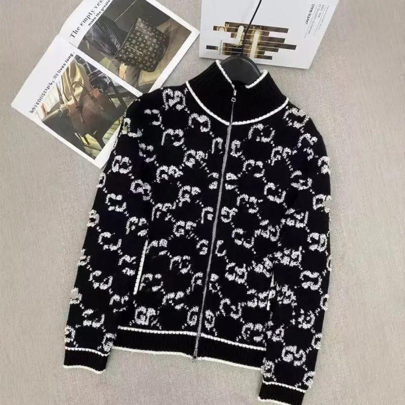 GUCCI GG Supreme Down Jacket/Sweater/Cardigan Sweater/Vest - Thumbnail 3