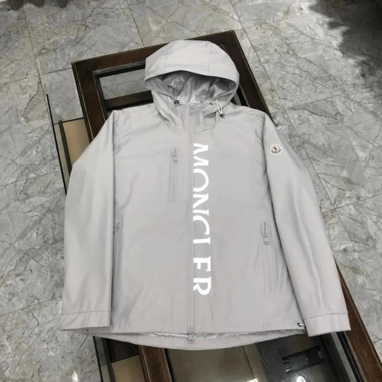 Moncler Logo Print Hooded Jacket - Thumbnail 3