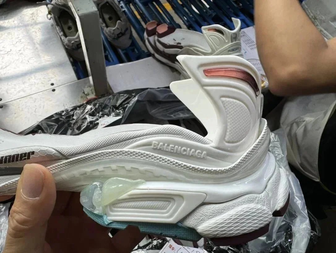 Balenciaga Track Sneakers - Thumbnail 5