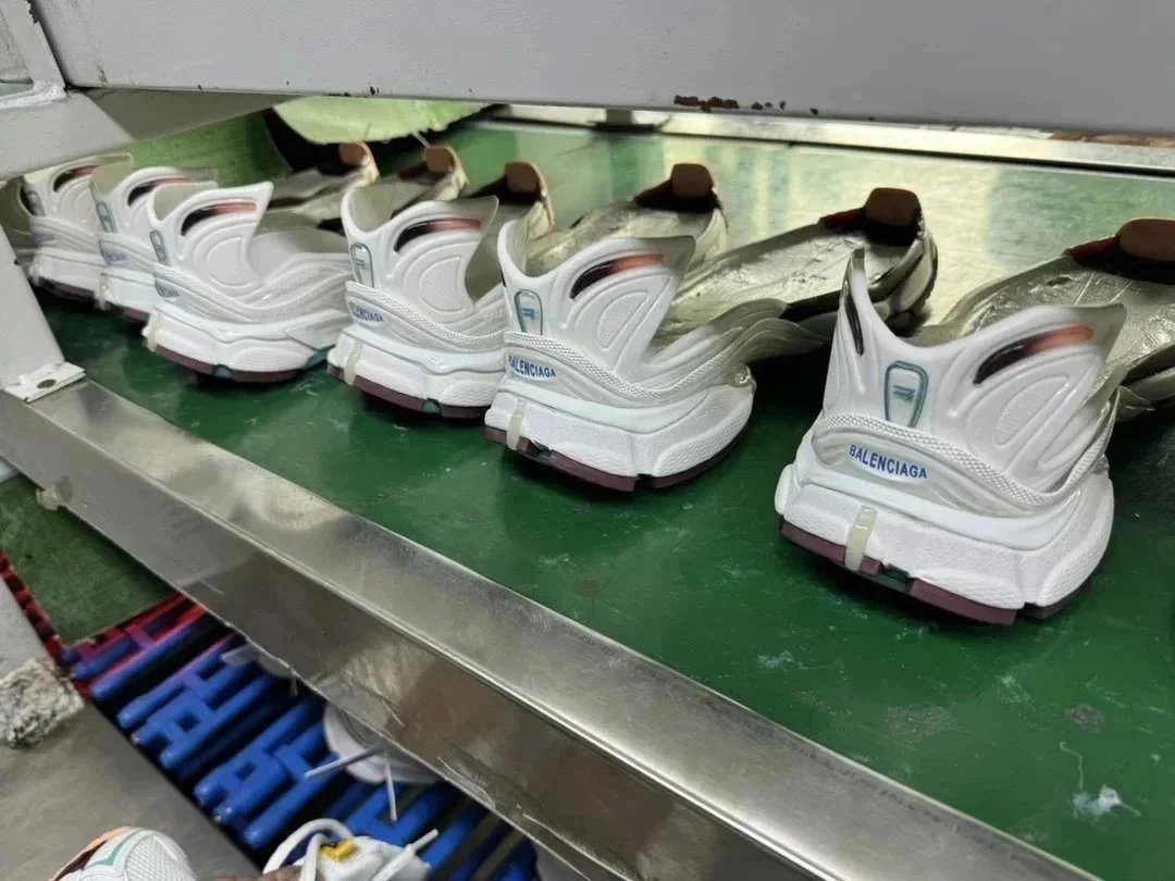 Balenciaga Track Sneakers - Thumbnail 6