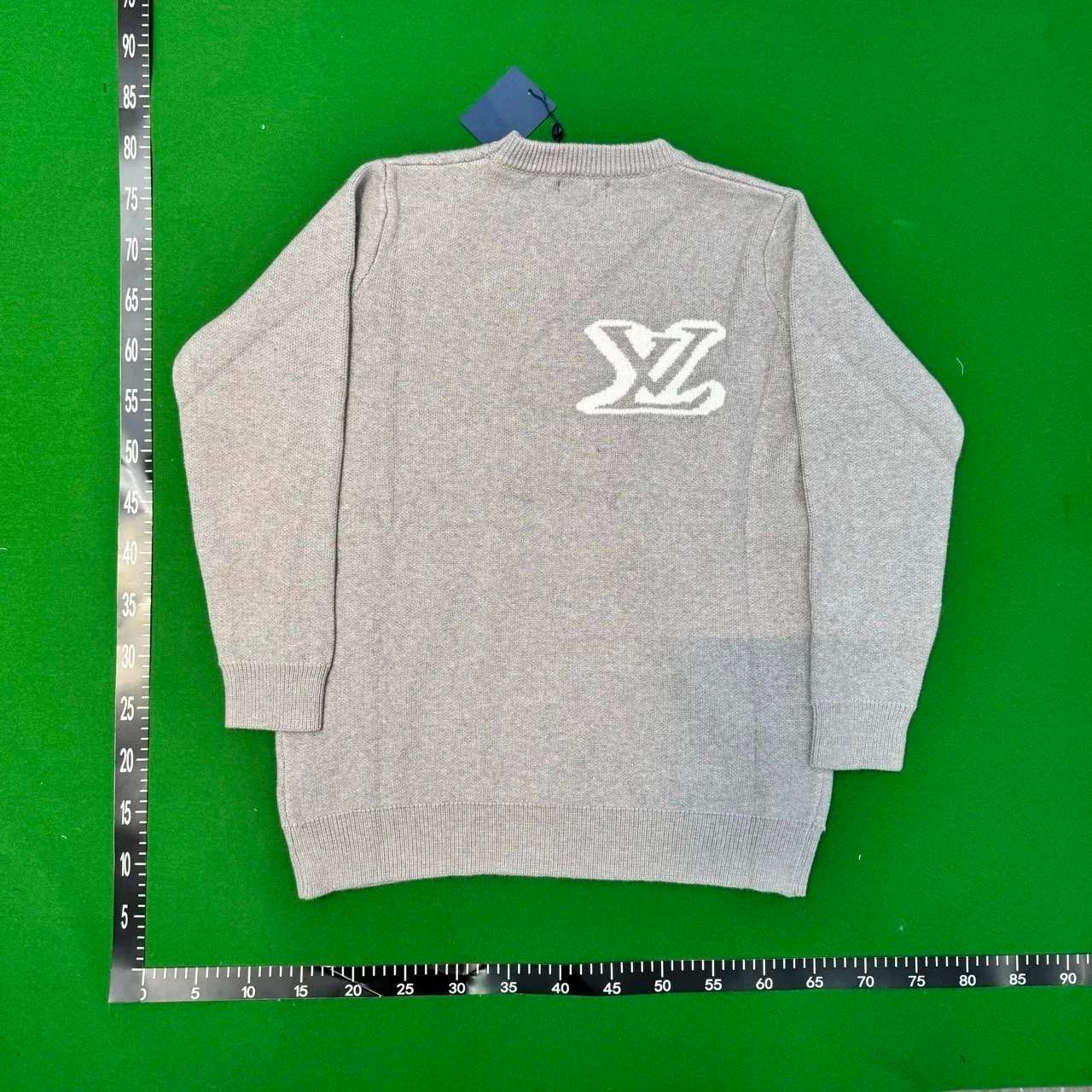 Louis Vuitton Monogram Knit Sweater [13.7] - Thumbnail 4